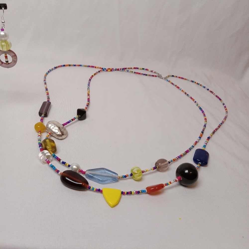 Hand Crafted Multicolor Beaded Necklace Set - Picture 15 of 15